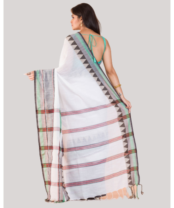 White and grey handwoven bengal cotton begumpuri saree