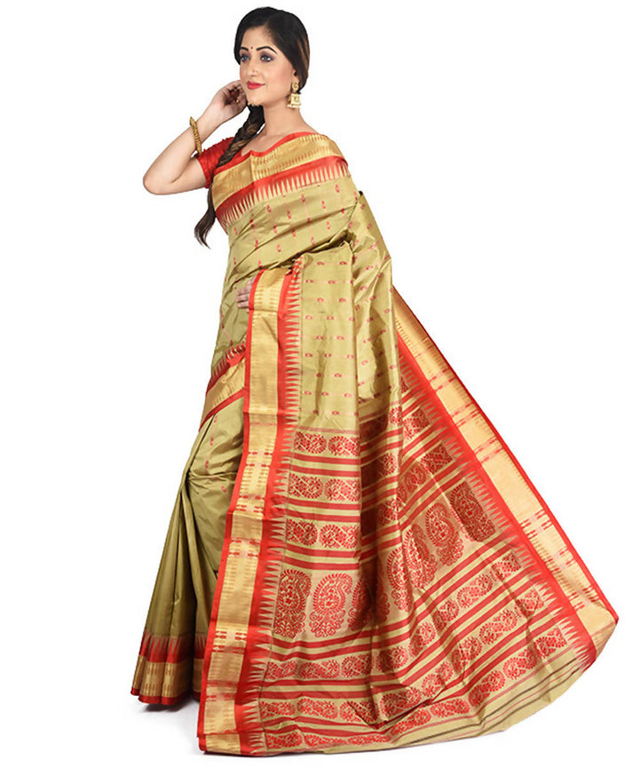 Green and red handloom garad silk saree