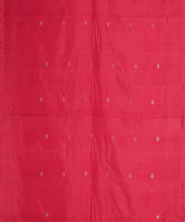 White red handwoven gadwal silk saree