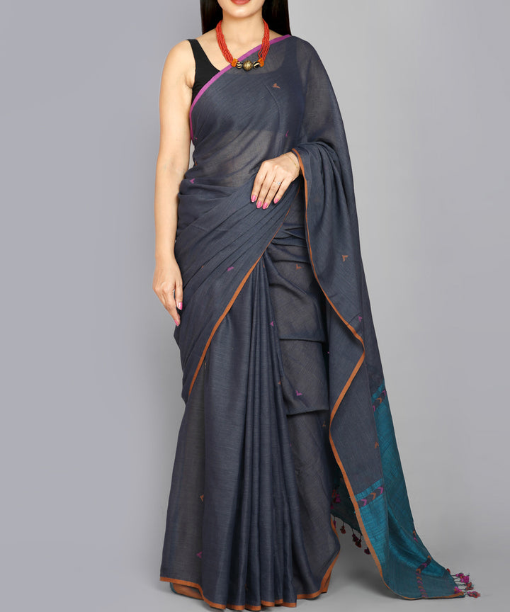 Kiara crafts dark grey handwoven cotton saree