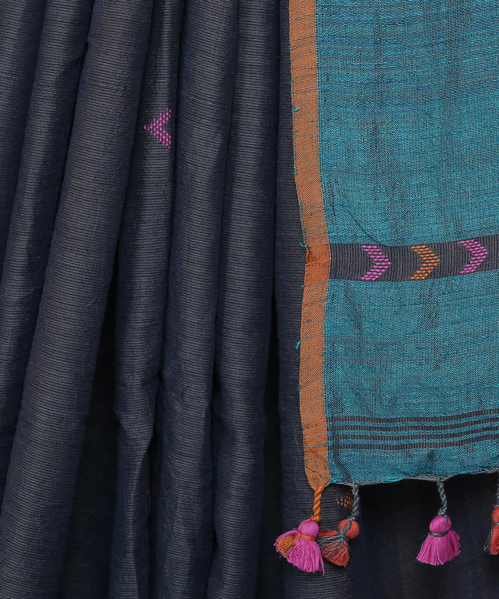 Kiara crafts dark grey handwoven cotton saree