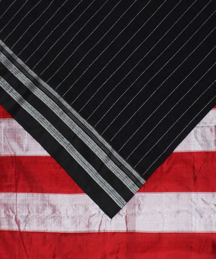 Cool black red handwoven cotton art silk gayatri border ilkal saree