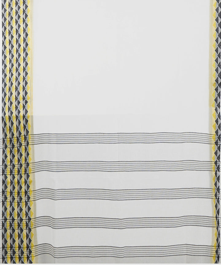 Tantuja white handloom tangail cotton sari