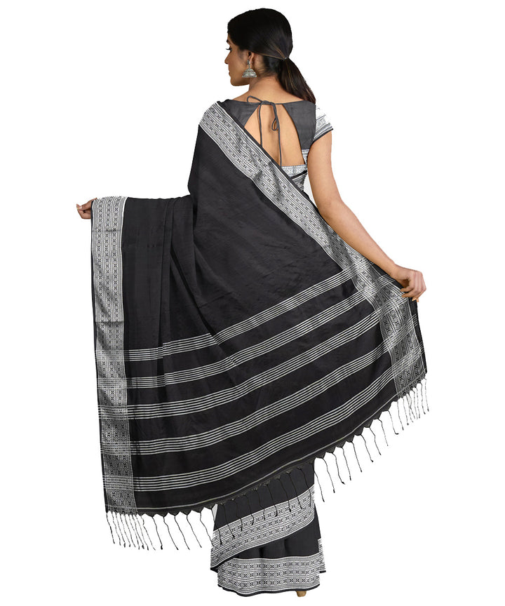 Tantuja black grey handwoven tangail cotton sari
