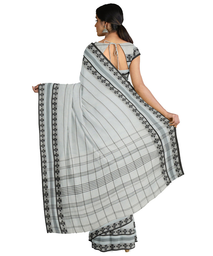 Tantuja grey handwoven shantipuri cotton sari