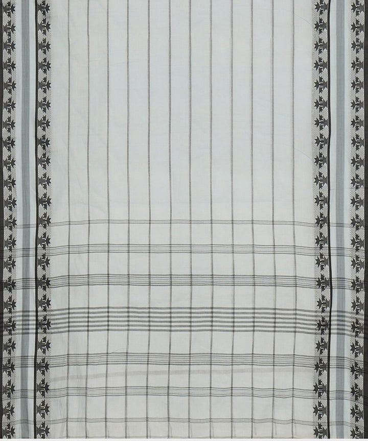 Tantuja grey handwoven shantipuri cotton sari