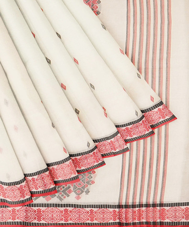 Tantuja off white handwoven shantipuri cotton sari