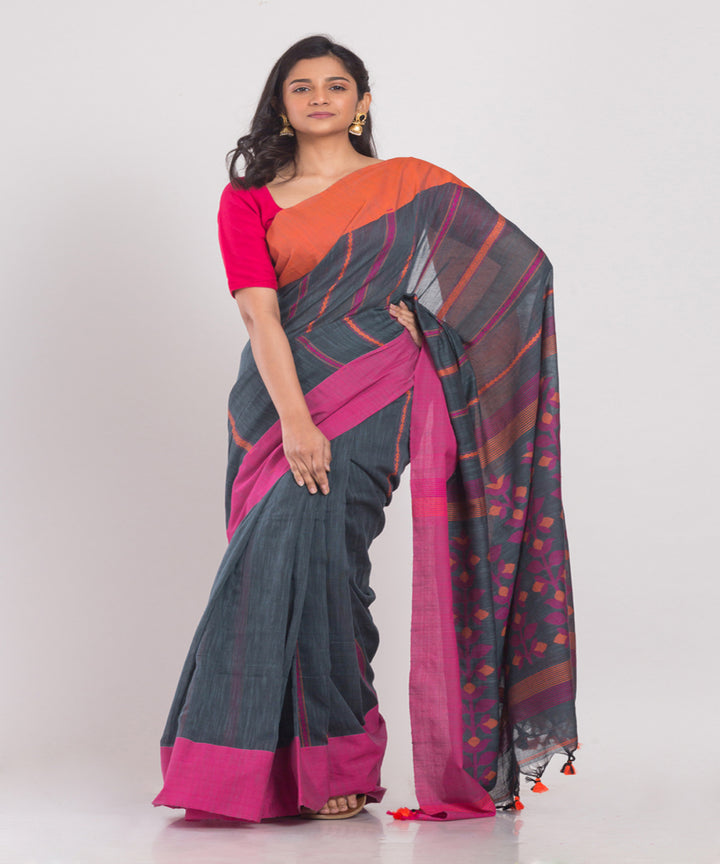 Grey Handwoven Cotton bengal saree