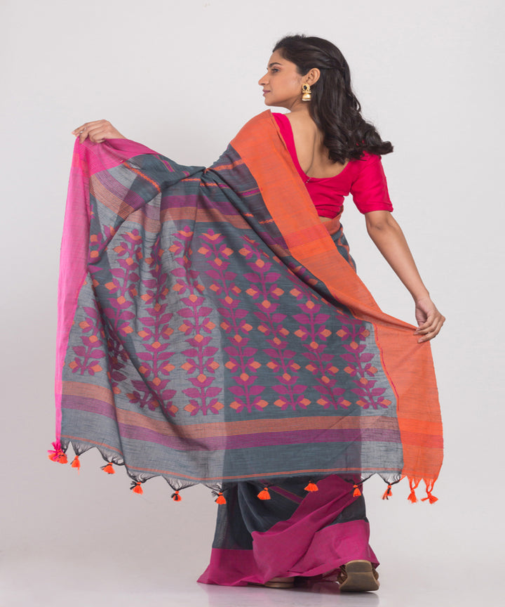 Grey Handwoven Cotton bengal saree