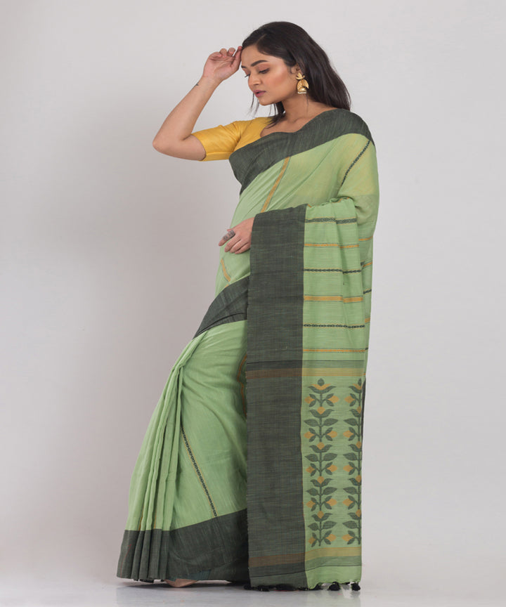 Light Green Handwoven Cotton bengal saree