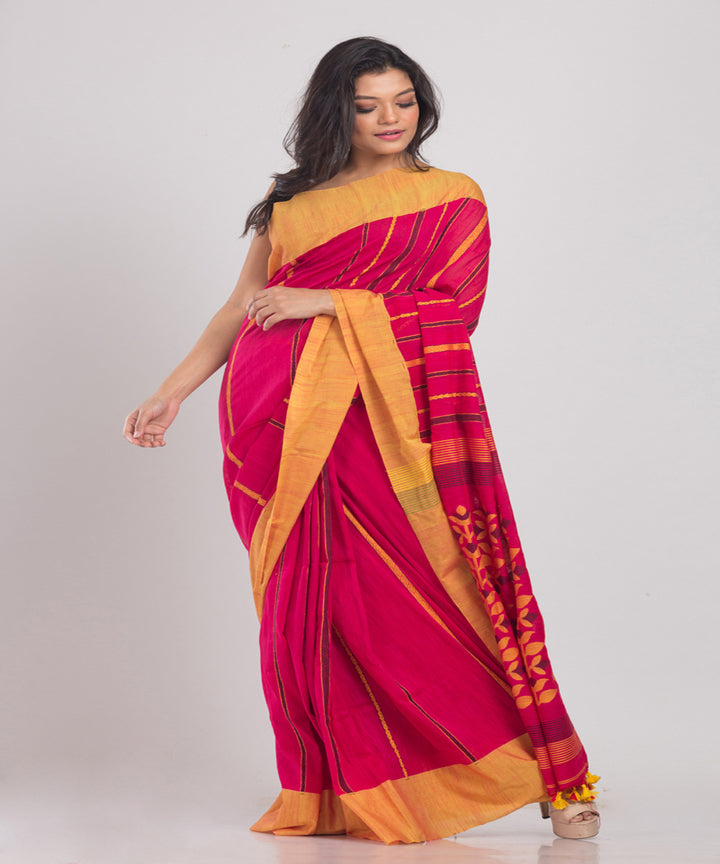 Red pink Handwoven Cotton bengal saree