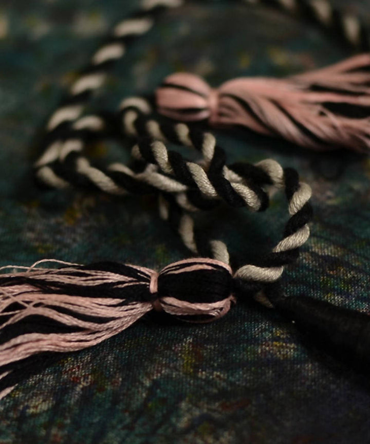Hand carved meen tara stone choker necklace