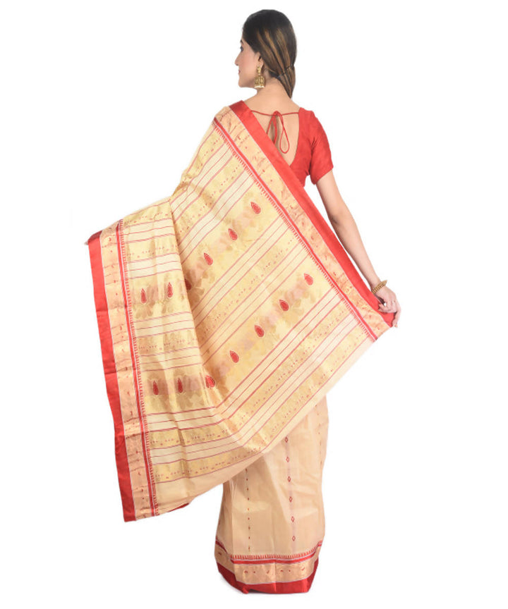 Cream red handloom garad silk saree