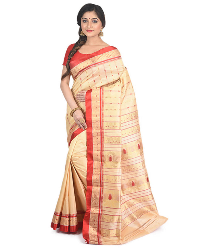 Cream red handloom garad silk saree