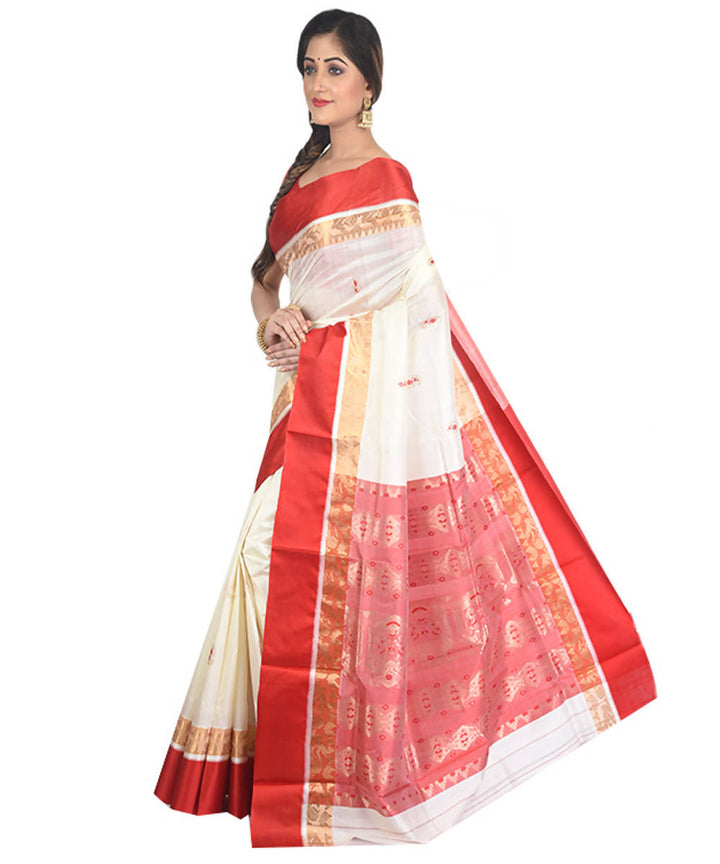Offwhite red handloom garad silk saree