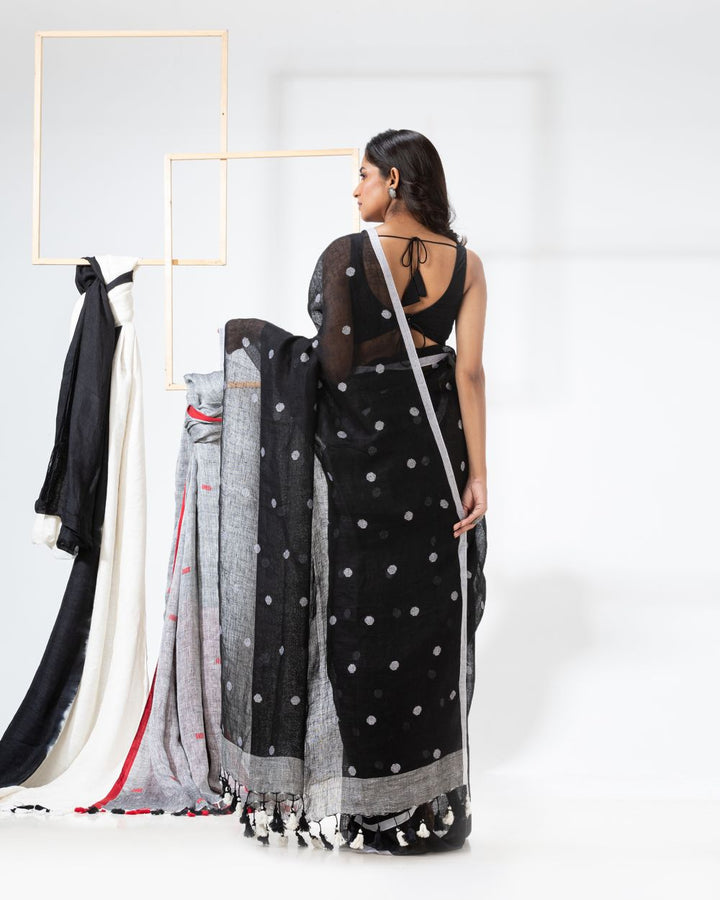 Black white handwoven linen jamdani saree