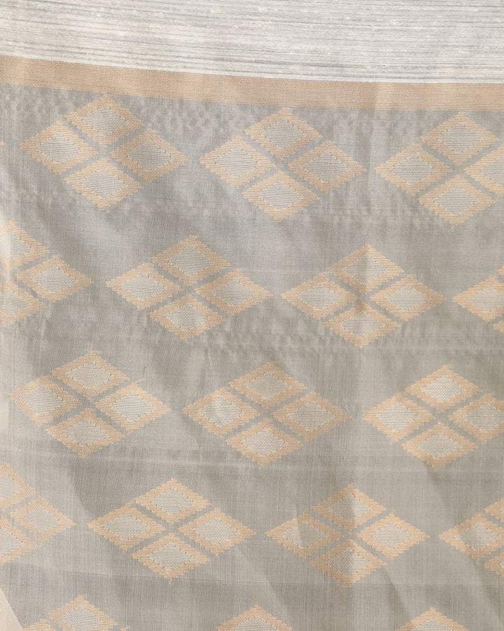 White handwoven resham and matka silk jamdani saree