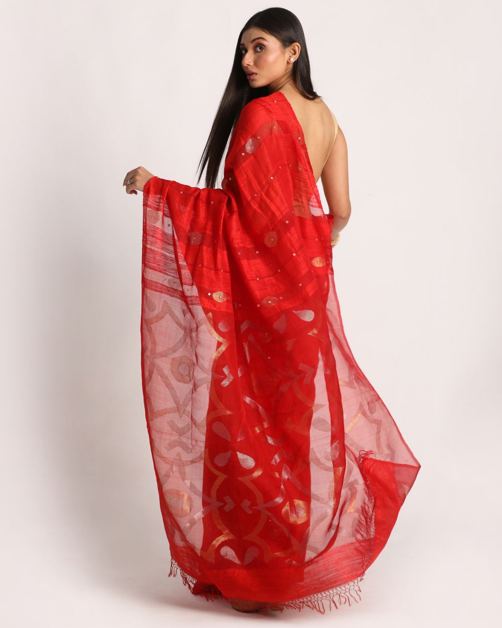 Red handwoven resham and matka silk jamdani saree