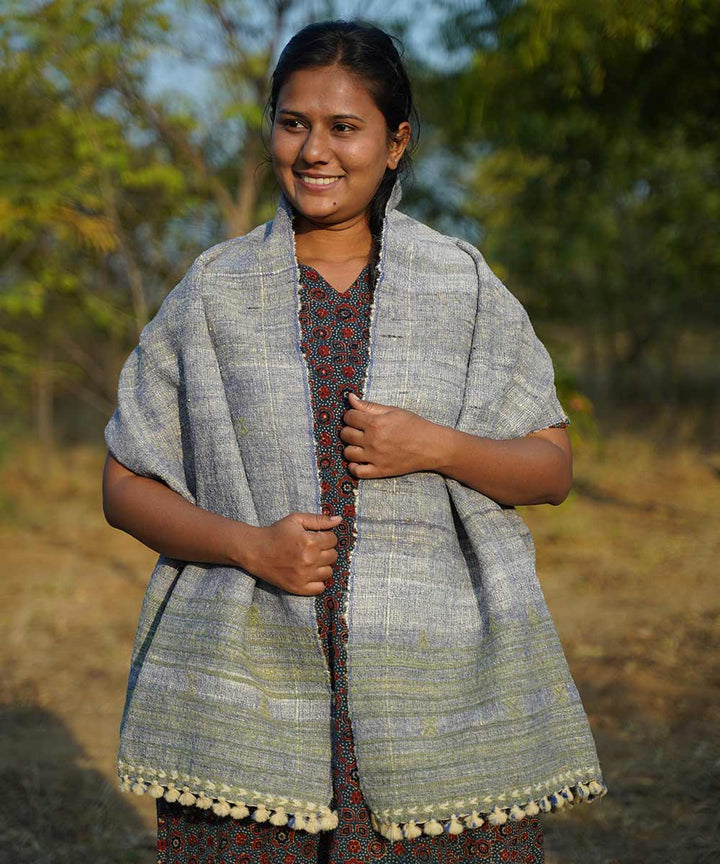 Indigo white handspun handloom woolen stole