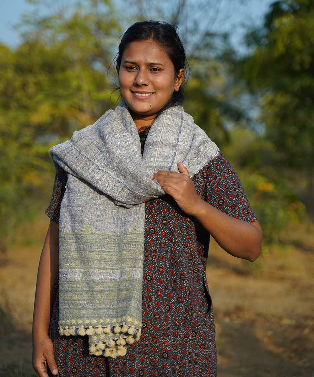 Indigo white handspun handloom woolen stole