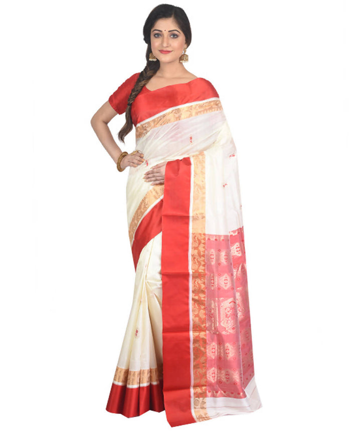 Offwhite red handloom garad silk saree