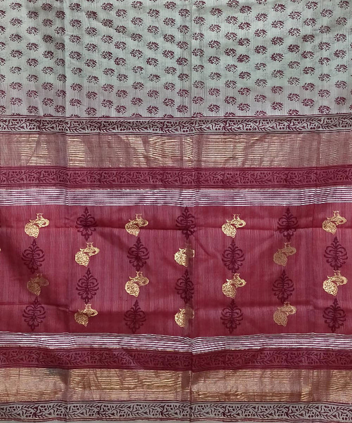White dark red handwoven cotton silk maheshwari saree