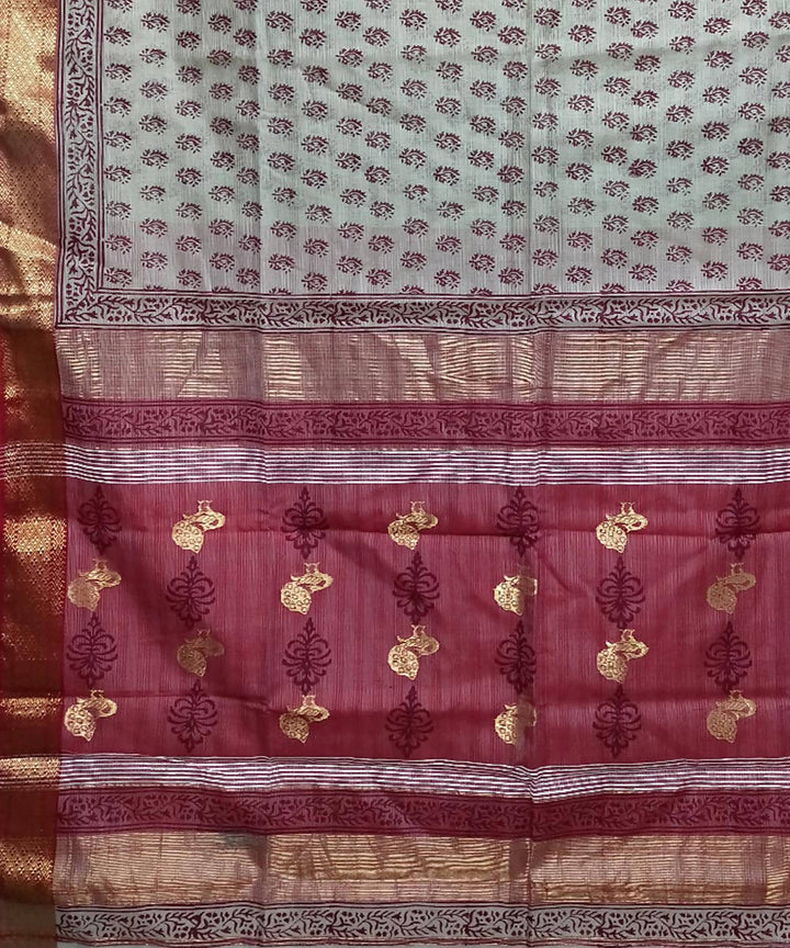 White dark red handwoven cotton silk maheshwari saree