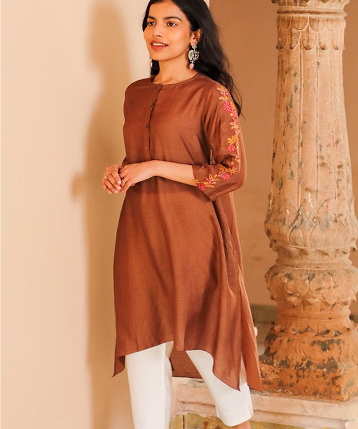 Rangsutra juhi brown kurta with crewel embroidered sleeves