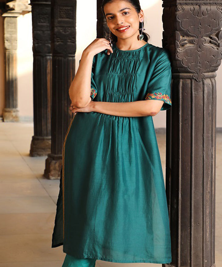 Rangsutra juhi teal kurta with crewel embroidery