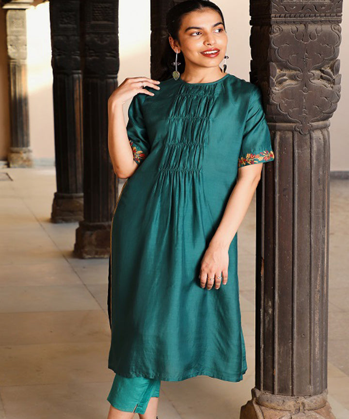 Rangsutra juhi teal kurta with crewel embroidery