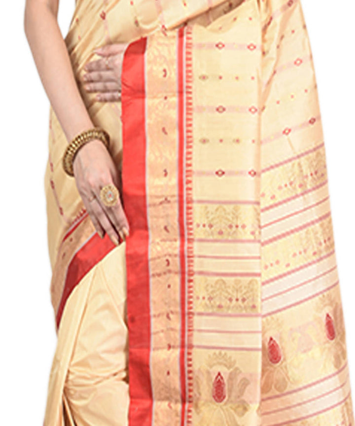 Cream red handloom garad silk saree