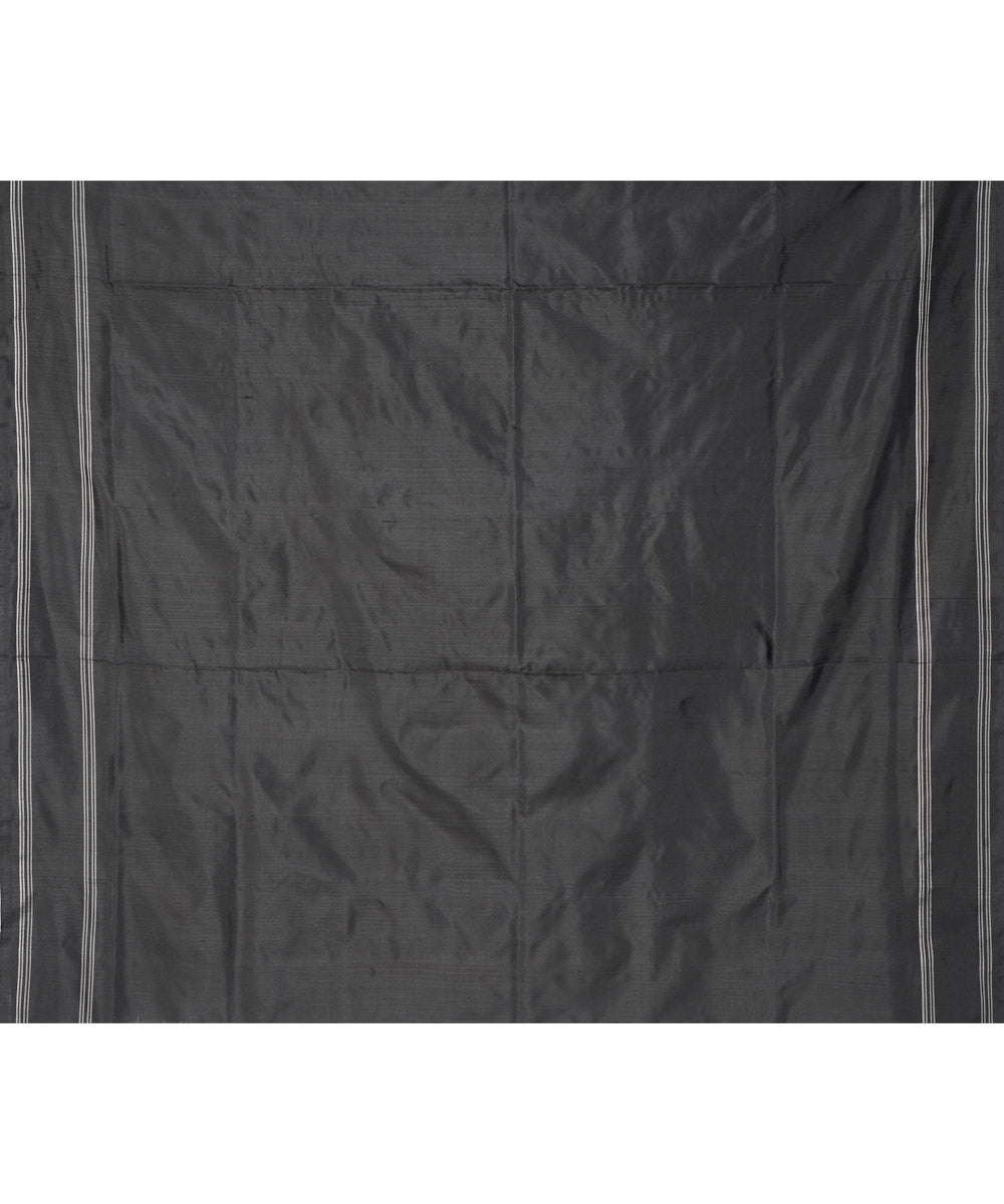 Offwhite black pochampally ikat silk handloom saree