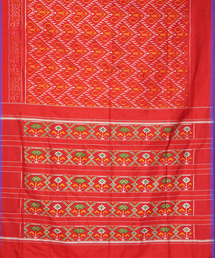 Red offwhite pochampally ikat handloom silk saree