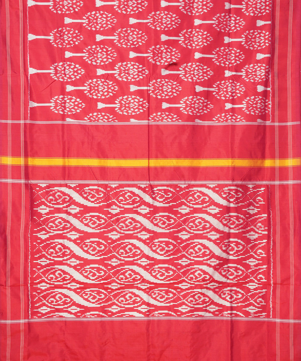 Red offwhite pochampally handloom ikat silk saree