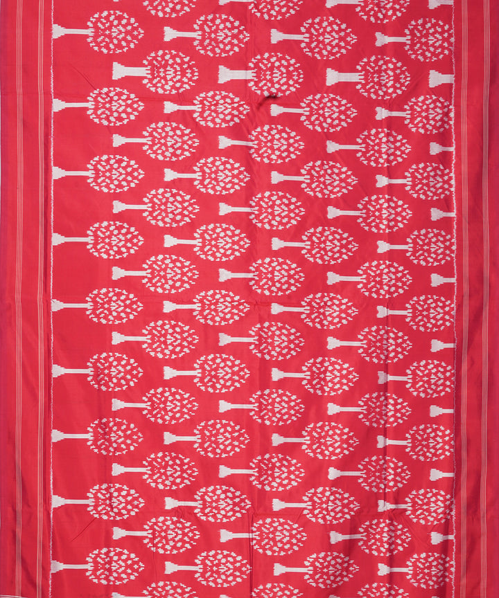 Red offwhite pochampally handloom ikat silk saree