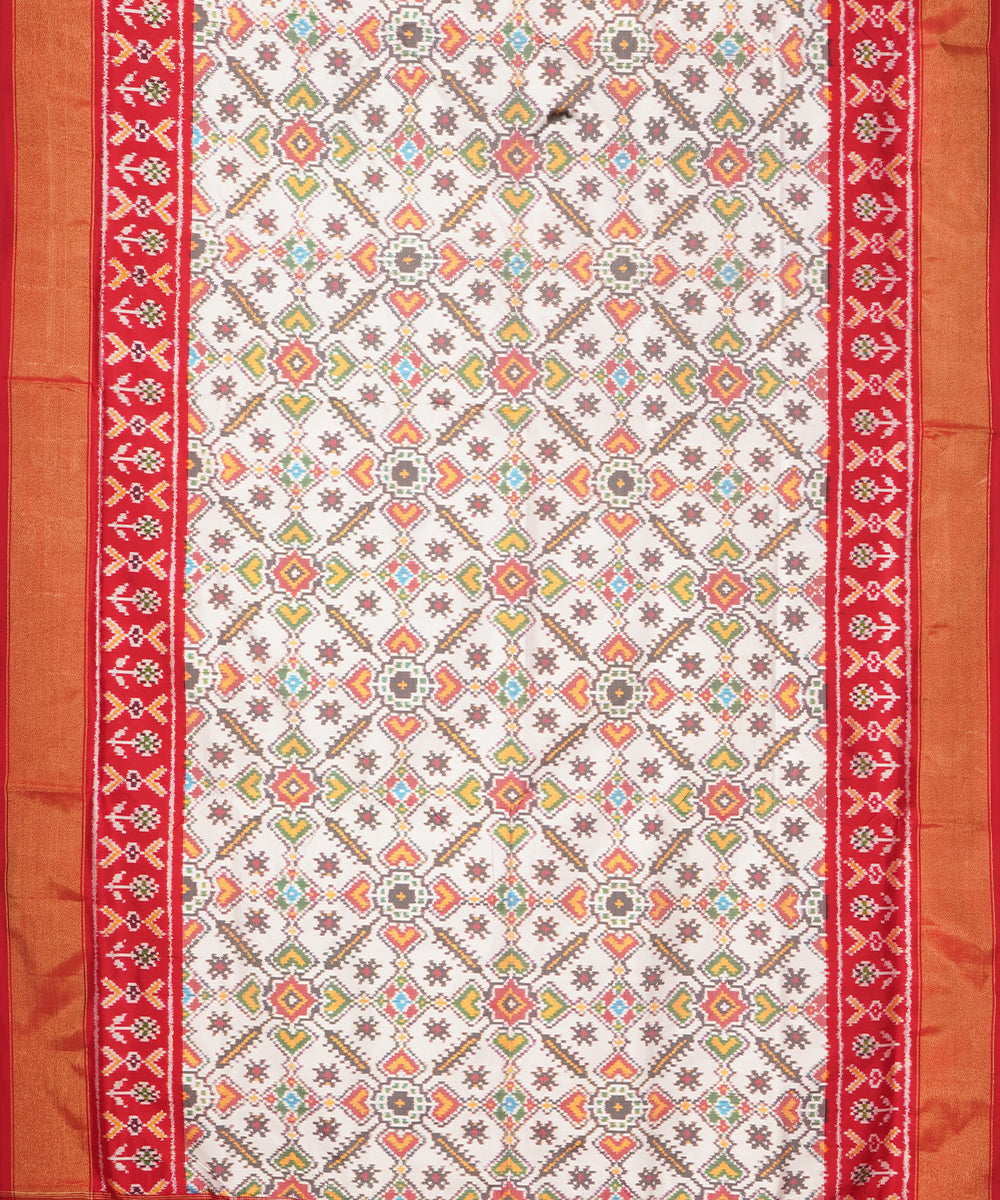 Offwhite red silk pochampally ikat handloom saree