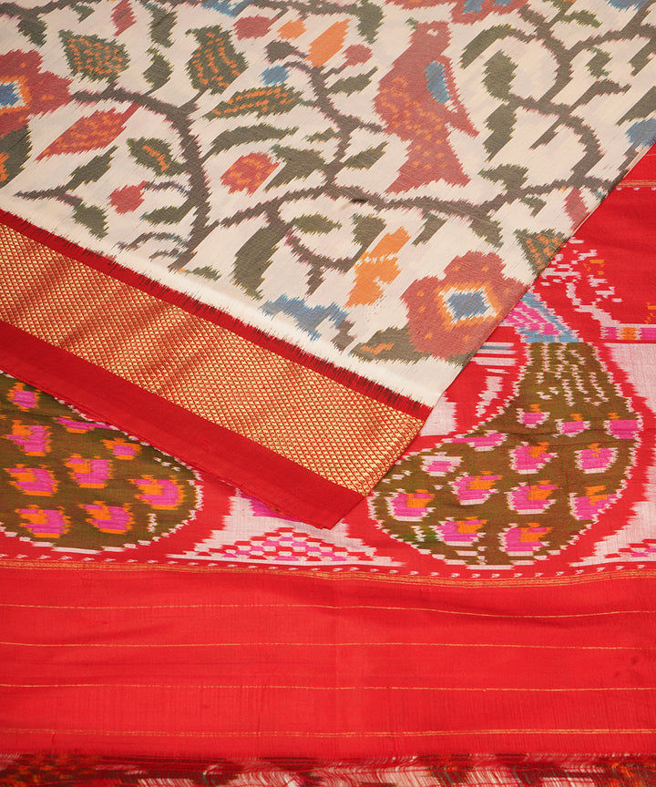 Offwhite red pochampally ikat silk handloom saree