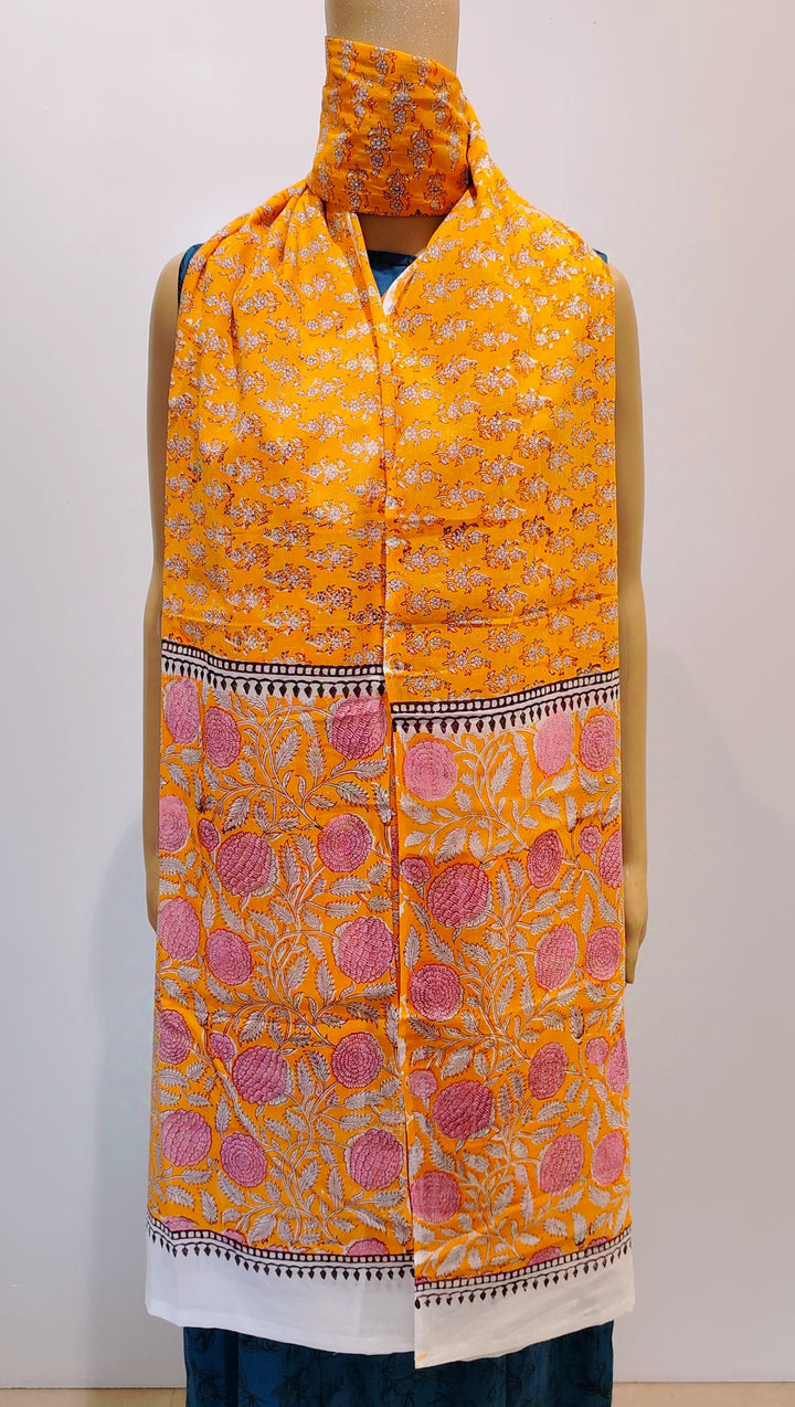 Block-Printed Jaipur Booti Dupatta.