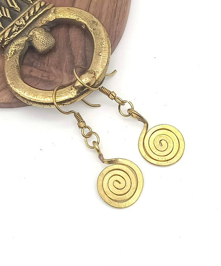 Golden brass hand crafted earring