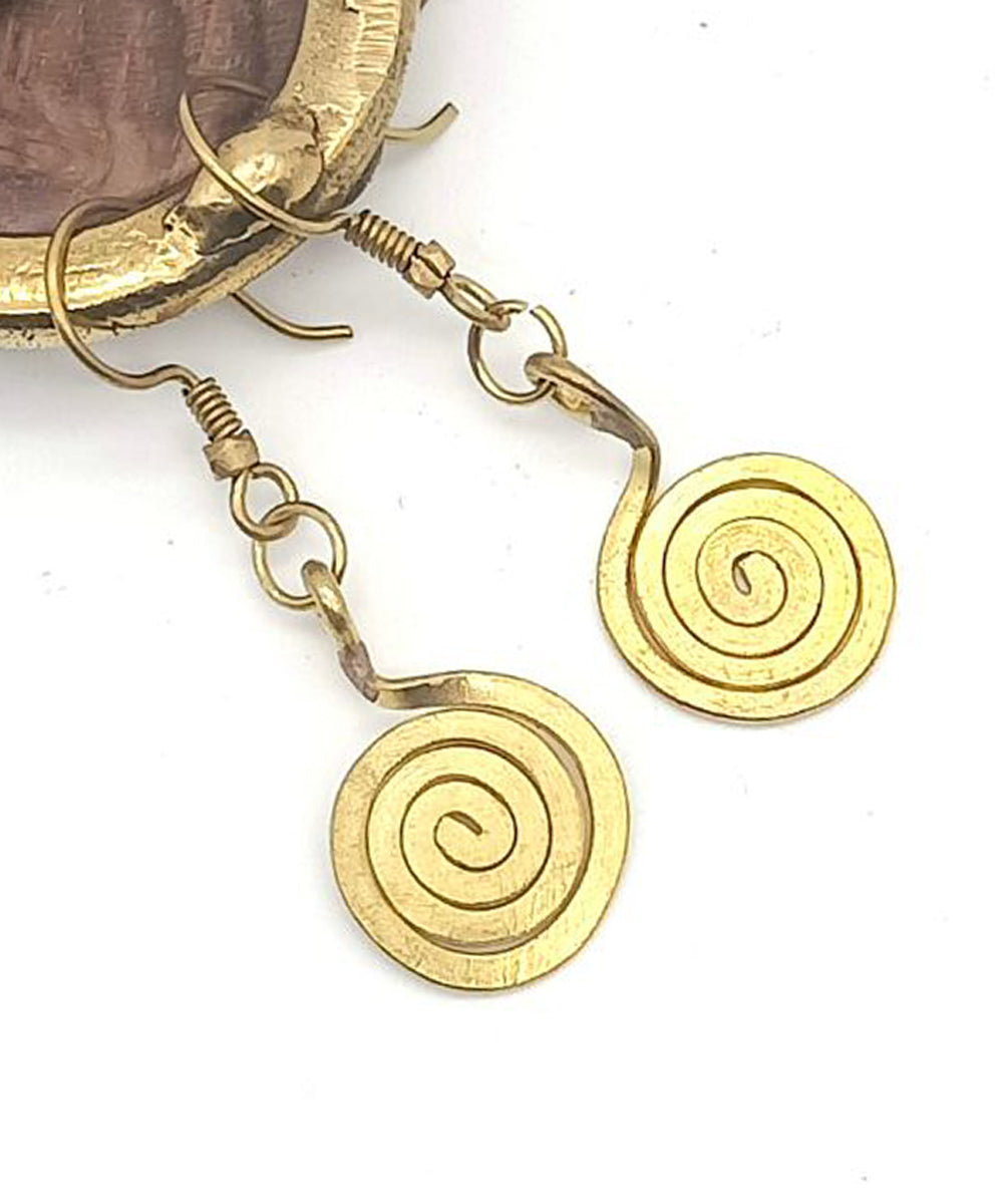 Golden brass hand crafted earring