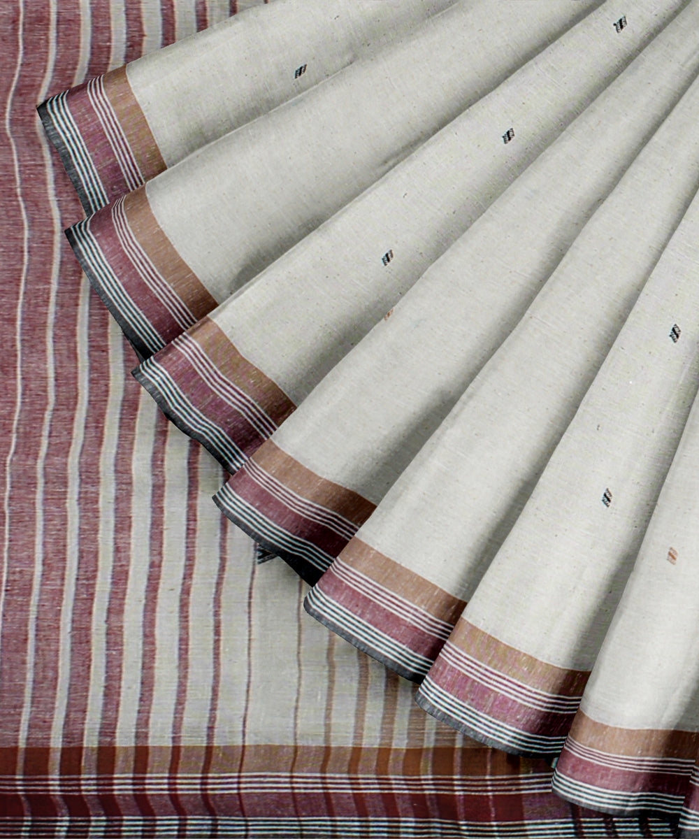 Off white maroon fine cotton handloom bhujodi saree