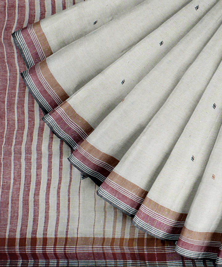 Off white maroon fine cotton handloom bhujodi saree