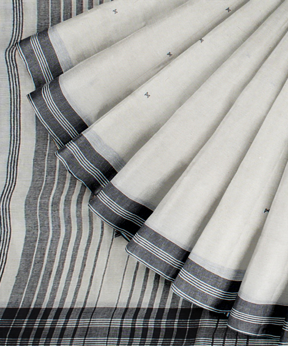 White black fine cotton handloom bhujodi saree