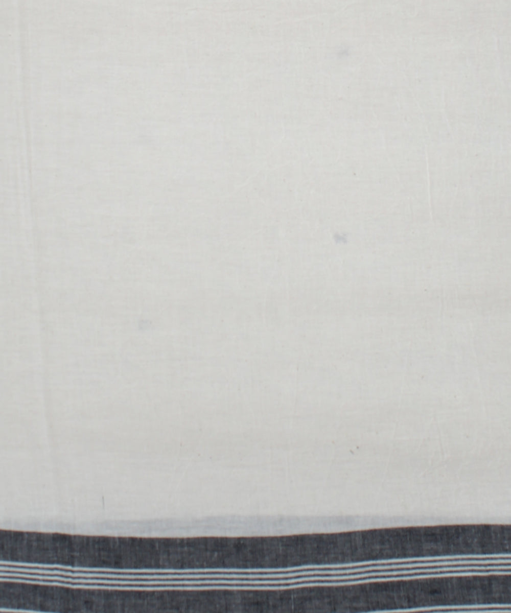 Off white maroon fine cotton handloom bhujodi saree