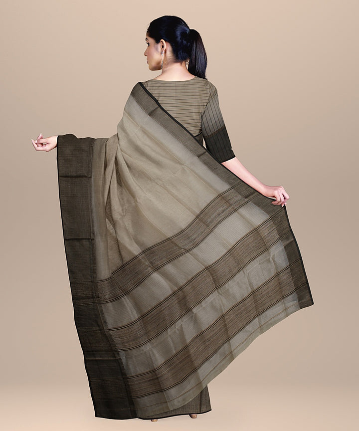 Offwhite grey handloom cotton silk maheshwari saree