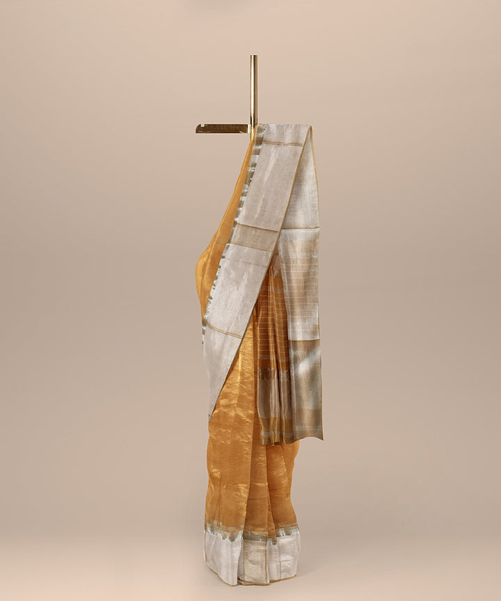 Light orange offwhite handloom maheshwari cotton silk saree