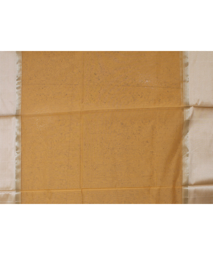 Light orange offwhite handloom maheshwari cotton silk saree