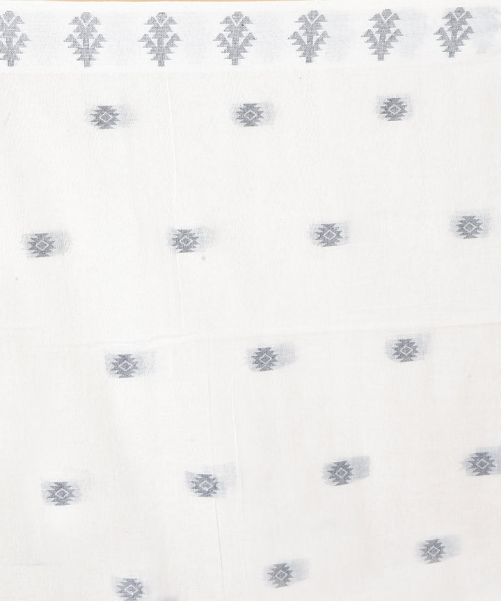 White blue cotton handloom jamdani saree