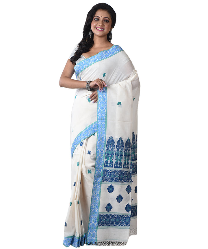 White sky blue handloom cotton shantipuri saree