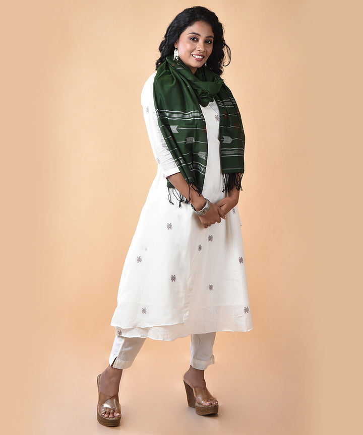 Dark green white handloom cotton jamdani stole